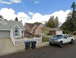  E Parker Ct, Visalia CA