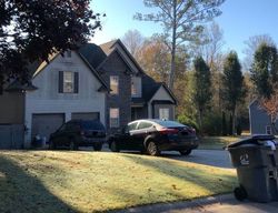 Pre-foreclosure in  RIVENDELL LN Cumming, GA 30040