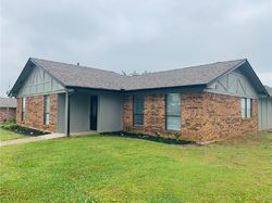 Pre-foreclosure Listing in KERRY LN EL RENO, OK 73036