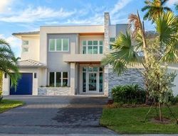 Pre-foreclosure Listing in PELICAN DR FORT LAUDERDALE, FL 33301