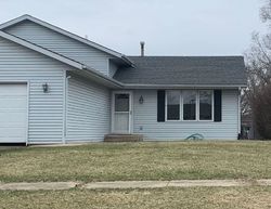 Pre-foreclosure in  ANTIOCH DR Rockford, IL 61109