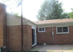 Pre-foreclosure in  MANHATTAN ST Saint Clair Shores, MI 48082