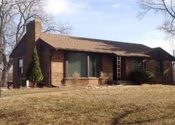 Pre-foreclosure in  PARK TERRACE DR Rockford, IL 61114