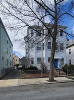 Pre-foreclosure Listing in FRANCIS ST EVERETT, MA 02149