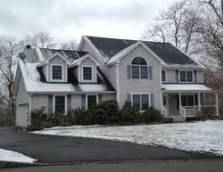 Pre-foreclosure in  WATERVIEW DR Ossining, NY 10562