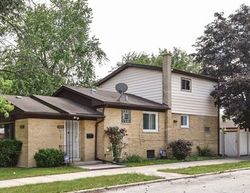 Pre-foreclosure in  HIRSCH AVE Calumet City, IL 60409