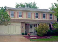 Pre-foreclosure in  HAWKINS AVE Downers Grove, IL 60516