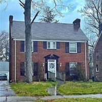 Pre-foreclosure in  GLYNN RD Cleveland, OH 44112