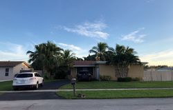 Pre-foreclosure in  NW 40TH PL Fort Lauderdale, FL 33323