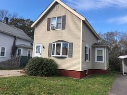 Pre-foreclosure in  SHORES ST Taunton, MA 02780