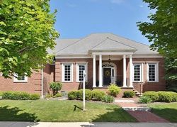 Pre-foreclosure in  N MATHEWSON LN Geneva, IL 60134
