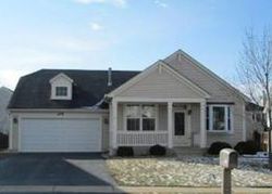 Pre-foreclosure in  FAIRHAVEN DR Saint Charles, IL 60175