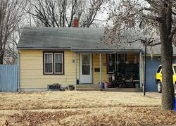 Pre-foreclosure in  S VICTORIA ST Wichita, KS 67211