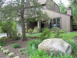 Pre-foreclosure Listing in APPLEWOOD LN AVON, CT 06001