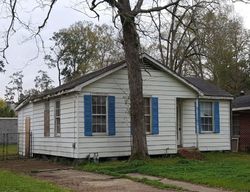 Pre-foreclosure Listing in W CHARLES ST HAMMOND, LA 70401