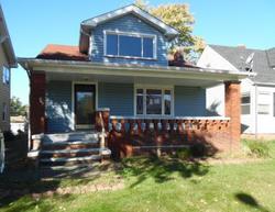 Pre-foreclosure in  ARCH ST Maple Heights, OH 44137