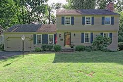 Pre-foreclosure Listing in HEATHER LN DELMAR, NY 12054