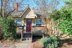 Pre-foreclosure Listing in CRATER LAKE AVE MEDFORD, OR 97504