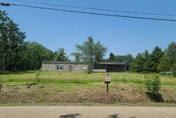 Pre-foreclosure in  HERITAGE RD Rayne, LA 70578