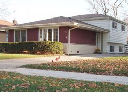 Pre-foreclosure Listing in MELROSE AVE ELMHURST, IL 60126