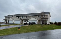 Pre-foreclosure Listing in BLAKEWOOD DR SHAKOPEE, MN 55379
