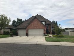 Pre-foreclosure in  S 70TH AVE Yakima, WA 98908