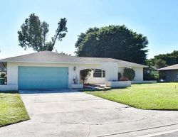  York Ter, Naples FL