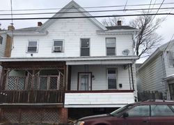 Pre-foreclosure Listing in W SPRUCE ST HAZLETON, PA 18201