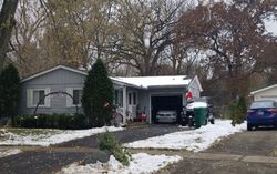 Pre-foreclosure Listing in N EDGEWOOD DR GURNEE, IL 60031