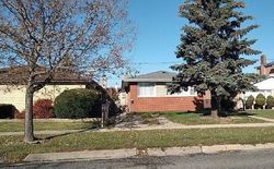 Pre-foreclosure in  W 79TH ST Burbank, IL 60459