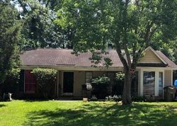 Pre-foreclosure in  HALE RD Mobile, AL 36608
