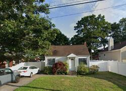 Pre-foreclosure in  TALLWOOD DR Shirley, NY 11967
