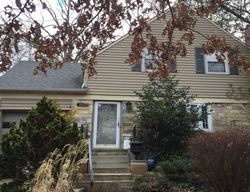 Pre-foreclosure in  CREST AVE Hyattsville, MD 20785