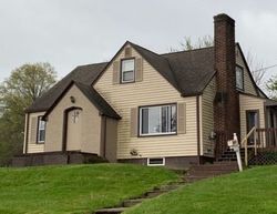 Pre-foreclosure Listing in PARKWAY ST STRUTHERS, OH 44471