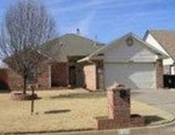  Woodbend Dr, Oklahoma City OK