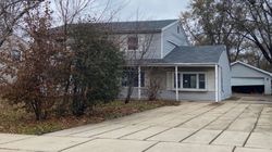  Redwood Rd, Bolingbrook IL