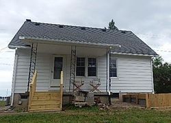 Pre-foreclosure Listing in EBY RD GERMANTOWN, OH 45327