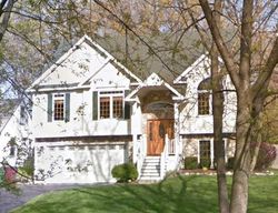  W Valley Dr, Grayslake IL