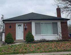Pre-foreclosure in  BERWYN Redford, MI 48239