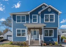 Pre-foreclosure in  ALICE LN Clark, NJ 07066