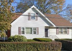 Pre-foreclosure Listing in SWAMPSCOTT AVE PEABODY, MA 01960