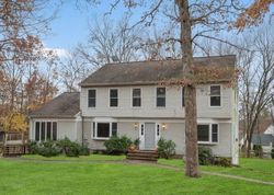 Pre-foreclosure in  WOODLAND RD Montville, NJ 07045