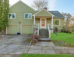 Pre-foreclosure in  SE COOPER ST Portland, OR 97202