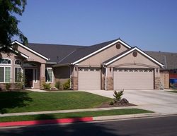  N Lyon Ave, Sanger CA