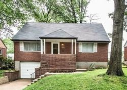 Pre-foreclosure Listing in BELCREST LN SAINT LOUIS, MO 63114