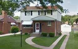 Pre-foreclosure Listing in NEWCASTLE AVE WESTCHESTER, IL 60154