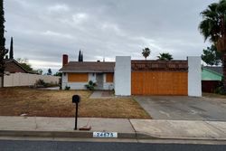 Pre-foreclosure Listing in SINGER ST MORENO VALLEY, CA 92557