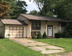 Pre-foreclosure Listing in W OWENS ST CARBONDALE, IL 62901