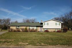 Pre-foreclosure Listing in LONGVIEW ST SW MASSILLON, OH 44646