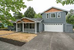 Pre-foreclosure in  SW WEIR RD Beaverton, OR 97008